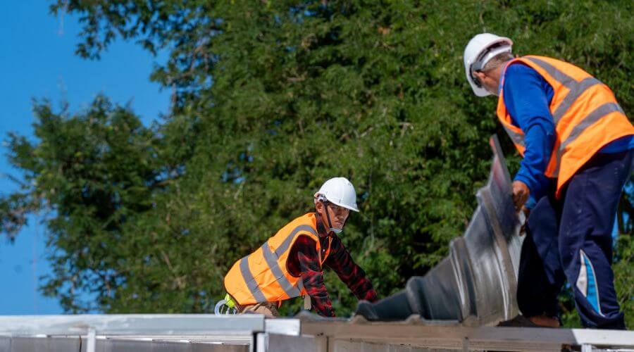 Professional new roof installation services in Evansville, WY